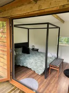 Kestrel lodge - Ifton Heath