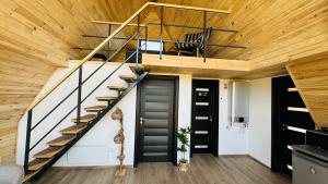A-Frame Cabin with Private Hot Tub, ideal for Families - Bangkok