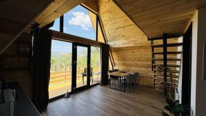 A-Frame Cabin with Private Hot Tub & Mountain View - Ideal for Families
