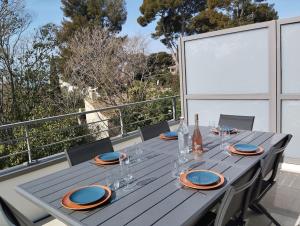 Appartement 3 chambres, piscine, 50 m des plages
