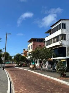 Plaza Lobos Suites - San Cristóbal