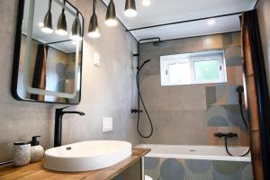 Room Goli 1