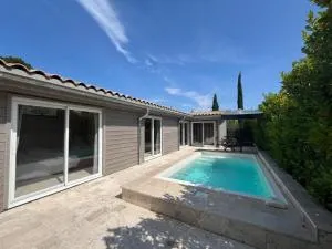 La Maison Bois, Salavas, Vallon Pont D'Arc - 萨拉瓦