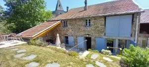 Grande maison au coeur du parc naturel des Monts d'Ardèche - Chanéac