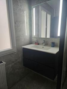 Appartements Appartement refait a neuf 120m2 I chambre #1 sur 4 : photos des chambres