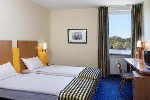 Business Twin Room room in IntercityHotel Stralsund