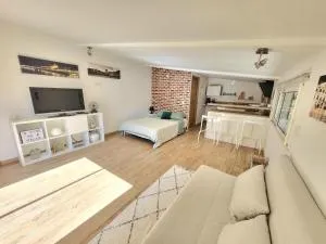 Maison Studio dans havre de paix à 10 minutes d'Avignon - 罗什福尔-迪加尔