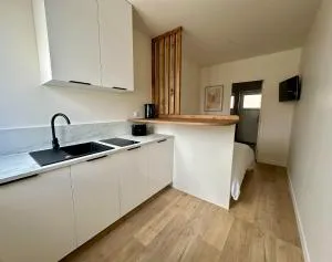 Charmant Studio à Saint Léonard - 莱蓬德塞