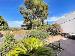 Villa moderne vue mer et collines aux Portes des Calanques