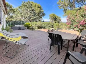 Villa moderne vue mer et collines aux Portes des Calanques