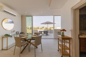 The Roof Top - By Solea