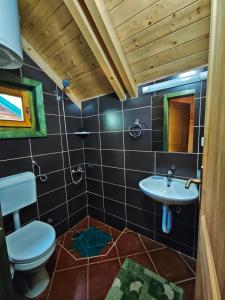 KOZAK Apartments & Restaurant