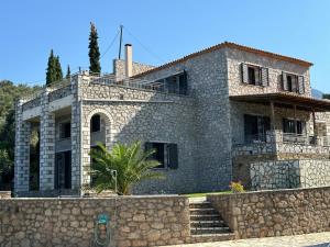 Entire 6 Bed Ensuite Villa - Infinity Pool