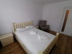 Apart14 - Vînători