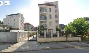 Sunny Beach Apartment, Kokiche Hotel - white building Liliya