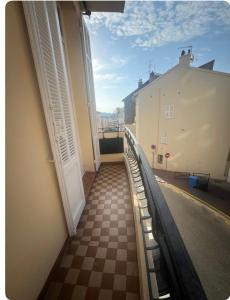 Appartement avec balcon, centre Cannes