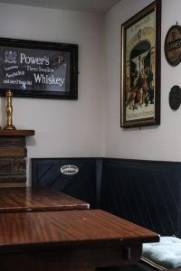 Lake House & Private Pub Kerry - Large Groups up to 26 People