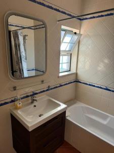 Nature House Almograve - Double Room with balcony and shared bathroom- Fishermens Trail