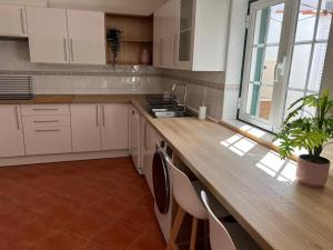 Nature House Almograve - Double Room with balcony and shared bathroom- Fishermens Trail