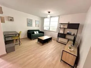 Appartement Indépendant, tout confort avec terrasse - 瓦朗斯旁圣马塞