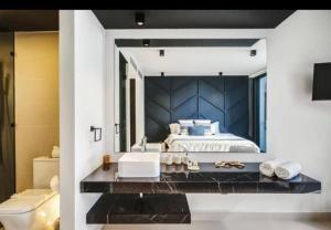 Majestic Villa The Ultimate Luxury Oasis with Pool