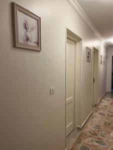 3 bedrooms 3 bathrooms w Garden