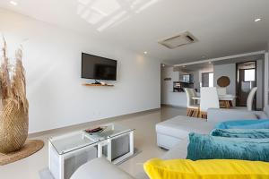 Sea View and Historic Center “Morros City” 2BR