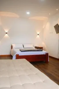 Aptos y hotel Montecristo - Ulloa