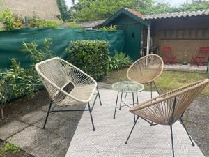 Maisons de vacances Villa Emma , maison classee 3 etoiles au centre de tout avec jardin clos a Chatellerault, a 20 mn Futuroscope&Aquascope : photos des chambres