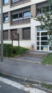 Reims centre-ville -au1er étage avec 2 chambres - 6 personnes