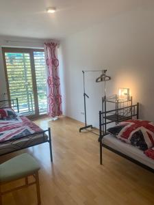 Lovely 3 room apartment for 4 P, Messe, U-Bahn, Park
