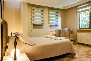 Boğaz Manzaralı Havuzlu Lüks Villa