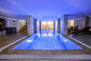 Boğaz Manzaralı Havuzlu Lüks Villa