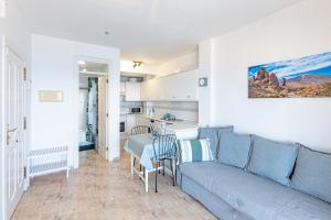 First Line Oceanfront Apt by Dream Homes Tenerife