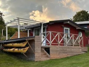 Backstugan - litet hus med storslaget läge - Fiskebäck