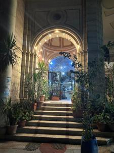 Enjoy modern cozy entire studio in a fancy building with Free Wi-Fi & AC and Flat screen TV in Loran in the heart of Alexandria