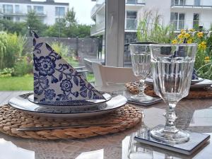 WYSPA MEW - apartament PREMIUM z prywatnym ogrodem, 150 m od plaży