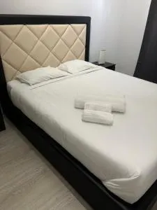 Apartamento remodelado no Seixal - 塞沙尔