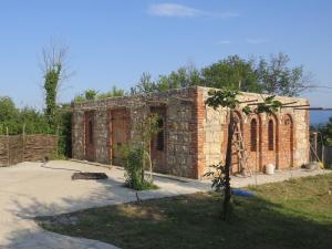Kutaisi Countryside Guesthouse and Winery