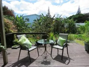 Hibiscus Hideaway - Pukenui