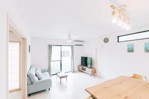 惠 - Megumi Okinawa - Tokeshi