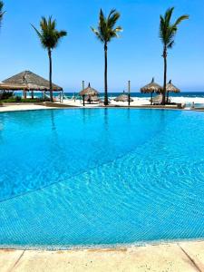 FRENTE AL MAR A PIE DE PLAYA ALBERCA y JACUZZI