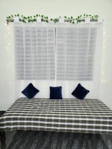 Tranquil Nest with Private Patio & Swing