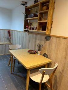 Self CheckIn apartment Baby L, free parking - near the Railway station