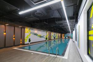 Layali Properties - Boho Oasis 3BR Apt - Convention and Exhibition Center