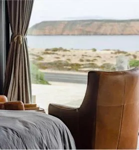 Weyland Shipping Container Home in Venus Bay, South Australia - Minnipa