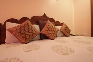 MVT Guesthouse & Restaurant