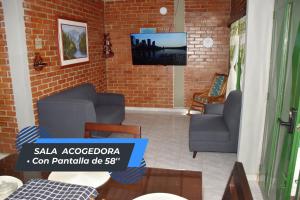 Lago Calima Cozy Cabin