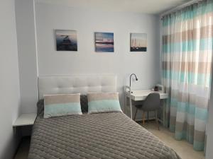 4 bedroom 2 bathroom Penthouse with Private patio and jacuzzi, astonishing views of Los Gigantes