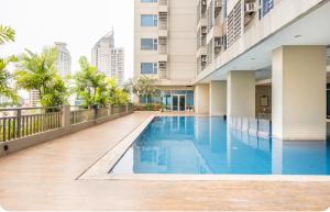 8 Adriatico Condo near US Embassy